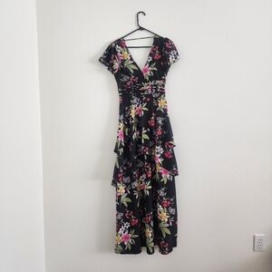 Lulumari Deep-v  Floral Tiered Faux-corset Maxi Dress size Small